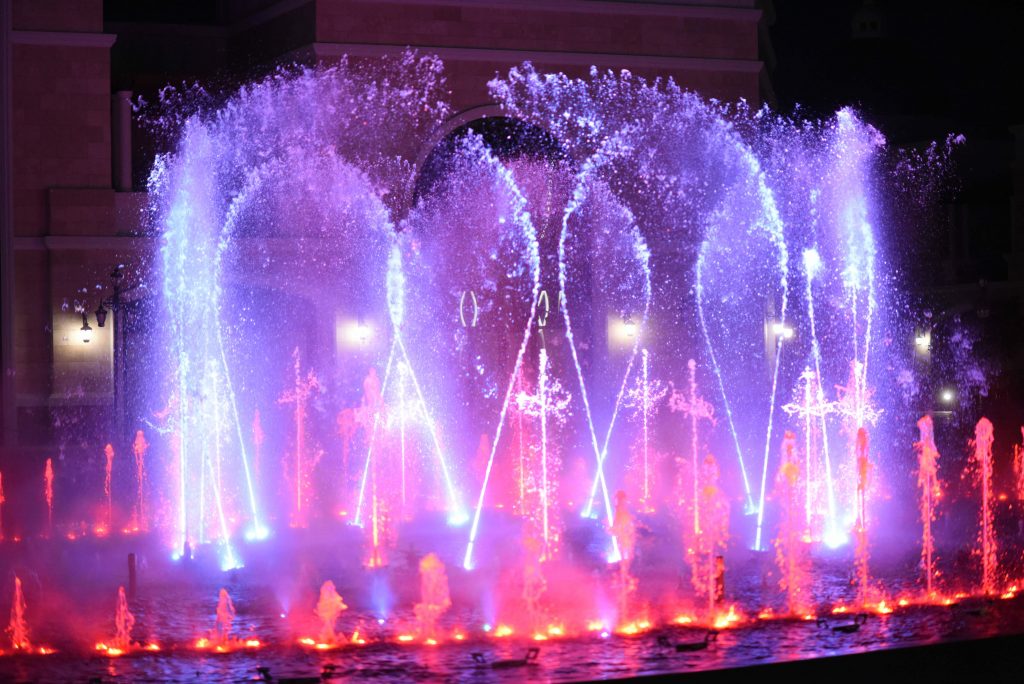 Шоу танцующих фонтанов в Анталье