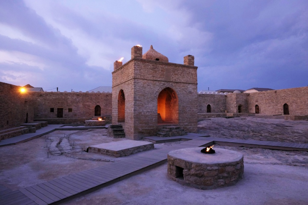 Атешгях в Азербайджане, храм огня