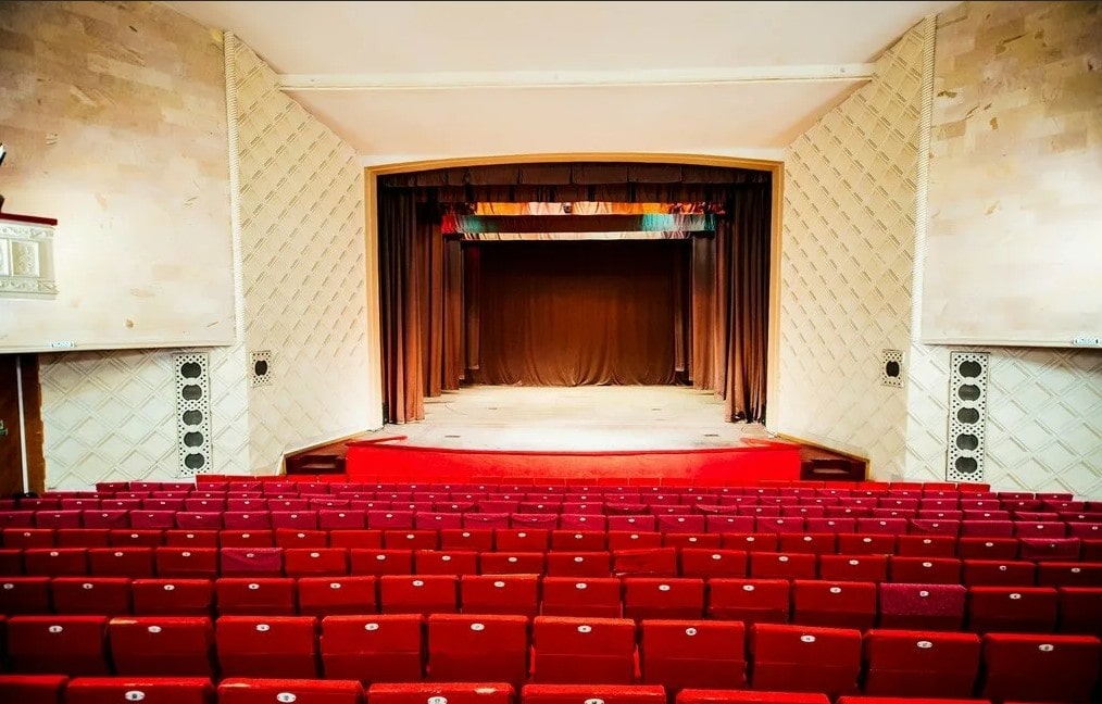 Концертный зал в Дк Металлург Самара